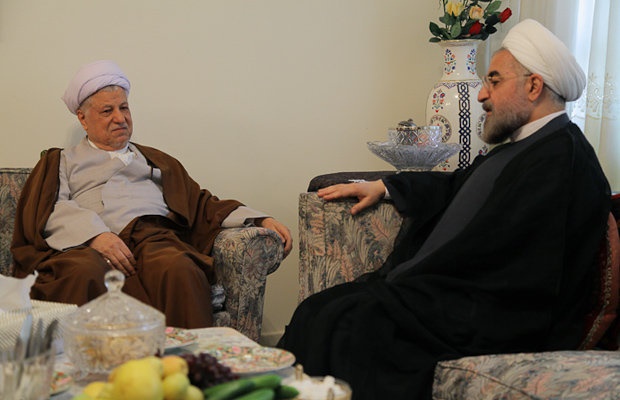 روحانی امروز، هاشمی دهه 70 است/ دولت در برخی موارد رفوزه شده است/ در دولت روحانی برای گرفتن تصمیم جان آدم بالا میآید