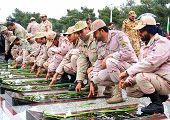 گزارش تصویری ازآیین غبارروبی و عطرافشانی گلزار شهدای گرگان