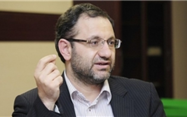 یک روز پرداخت قسط معلمان عقب بیفتد به طور گسترده آبرویش را میبرند / آیا ما انقلاب کردیم که شاهد این فسادها باشیم؟/ مسئولی که ویلای 4 هزار متری در لواسان دارد؛