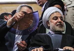 روحانی دست به دامان بیت امام شد