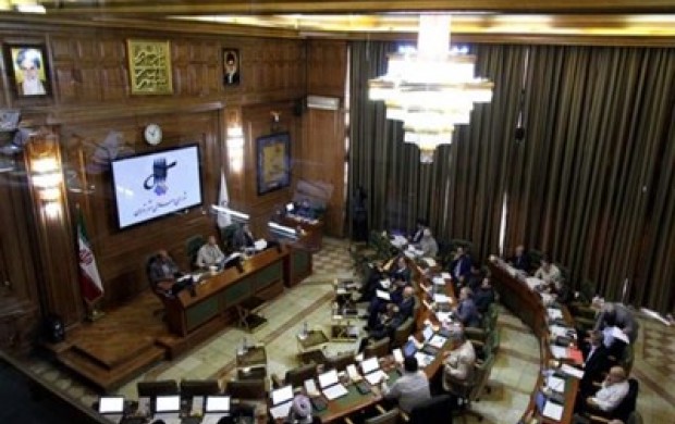 خروج معاون قالیباف از کشور صحت دارد؟