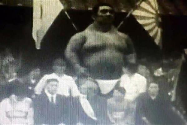 آیا غول‌ها واقعی هستند؟ +عکس