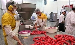 عقب نشینی وزارت بهداشت از سلامت مردم/غیرمجاز‌هایی که با یک امضا به خورد مردم داده می‌شوند