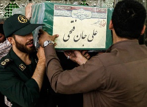 عکس/ تشییع پیکر جواد حیدری، علی جان فتحی و ذبیح الله غلامی سه شهید مدافع حرم تیپ فاطمیون 