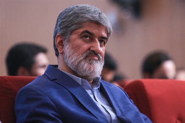 واکنش علی مطهری به اشعار قرائت شده در مراسم عید فطر 