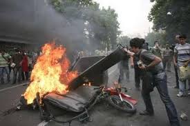 هشدار! صدای پای دشمن / نخست نفوذ در اقشارکارگران، دانشجویان، معلمان و... بعد تحریک ناآرامی‌های عمومی!!؟