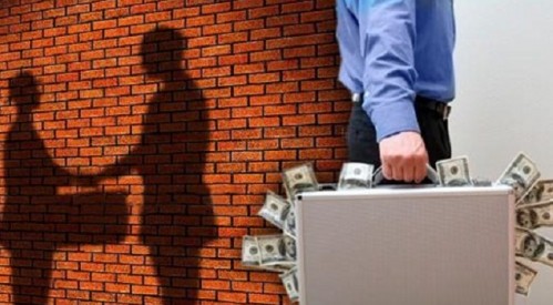 گزارش تکان‌دهنده از نقش وزارت بهداشت در فساد دارویی/ردپای دختر آقای رئیس در مافیای دارو/ انگشت اتهام فساد دارویی کشور به سمت مدیران غذا و دارو