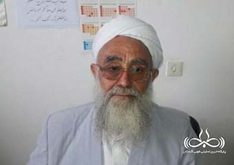 انتقاد روحانی اهل سنت به فصلنامه استارباد