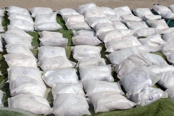 کشف بزرگترین محموله قاچاق هروئین در سال‌های اخیرتوسط سربازان گمنام امام زمان اداره اطلاعات