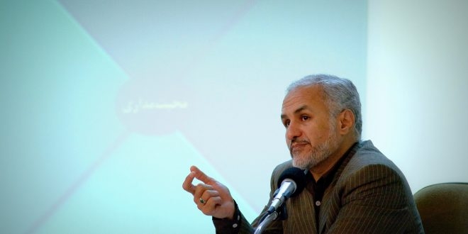 پاسخ چکشی دولت به منتقدان را بپذیریم یا ژست آزاداندیشی را؟/ سخنانی که هفت ماه حبس داشتند +فیلم جنجالی