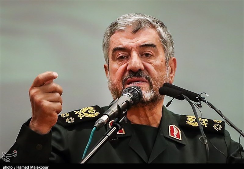 واکنش فرمانده سپاه به اظهارات پمپئو درباره سردار سلیمانی 