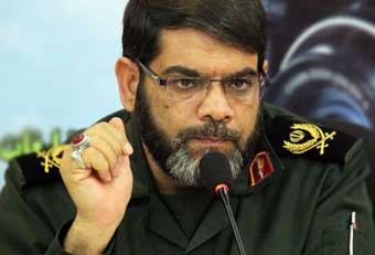 برخی فتنه گران دزدانه به گلستان آمدند و ارزشها و انقلاب را زیر سوال بردند / حضور حاج قاسم در گلستان دستور ویژه می خواهد