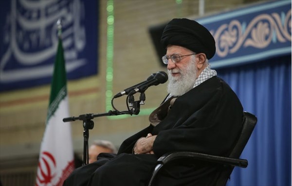  رهبر معظم انقلاب: آمریکا غلط می‌کند ایران را تهدید کند 