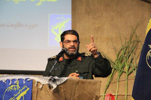 چرا بضیها نمی خواهند بفهمند بسیج متعلق به همه انقلاب است/ بزرگترین آبروی ما ولایت و مردم است