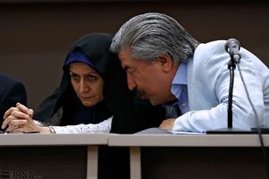 چرا معترضان فقیر فرانسه مثل براندازان ایرانی «موبایل هوشمند» ندارند؟/ «مرگ بر شهردار زن و قانون بازنشستگی»؛ ولی ما طرفدار زنان و جوانان هستیم!