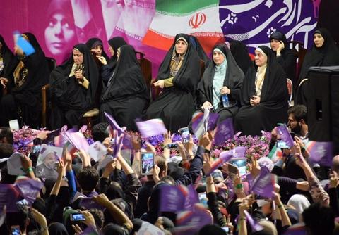 آقای روحانی، «کارت سوخت» احمدی‌نژاد را تکرار کنید نه حرف‌هایش را!/ وعده حجاریان با مردم و نیروهای امنیتی برای فتنه ۱۴۰۰