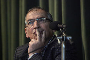 زیباکلام: اصلاح‌طلبان نمی‌دانند چه خاکی بر سرشان بکنند