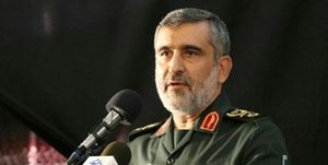  سردار حاجی‌زاده: اروپا و آمریکا تیغه‌های یک قیچی برای فشار به ایران هستند/ اگر در سوریه نمی جنگیدیم باید در همدان و کرمانشاه و تبریز می‌جنگیدیم