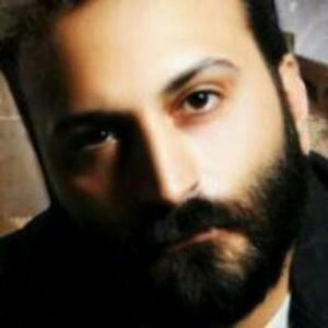 خواننده‌ای که پیشنهاد اقامت خارجی را رد کرد تا برای شهدا بخواند 