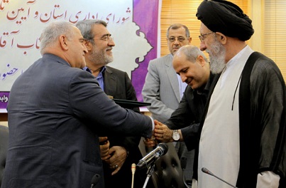 دل خون خانواده های شهدا و انقلابی از انتصابات استاندار گلستان / مناف هاشمی اگر برنامه ندارد برود / نه استاندار جردنی به درد می خورد نه شهردار میخوشی!!