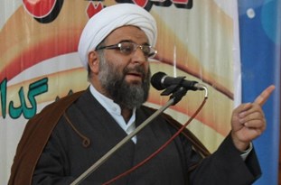  این مسوول فردی کج‎اندیش و نفهم است / دستگاه‎های امنیتی با مسؤولان کج‎اندیش گلستان برخورد کنند/ اکثر مسؤولان ما متدین و خوب هستند