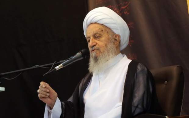 آیت‌الله مکارم شیرازی: سخنان روحانی درباره حجاب و فضای مجازی زننده بود/ شما رئیس جمهوری اسلامی هستید؛ نه رئیس جمهور دموکراتیک سکولار