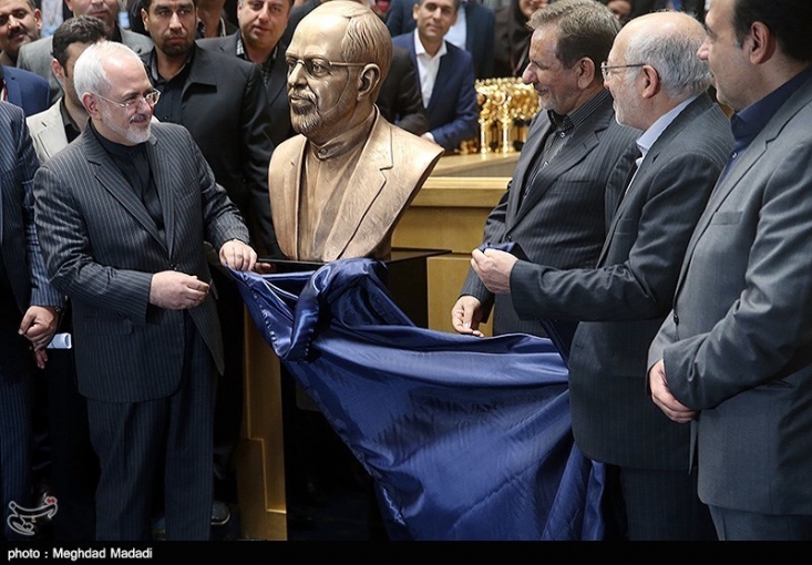 پایان یک قهرمان کاغذی/ ظریف: حیف جوهر خودکار برای توافق با آمریکایی‌ها!/ چقدر زمان می‌برد تا غرب‌گرایان حسرت جوهر خودکار هدر رفته به پای اروپا را بخورند؟+فیلم