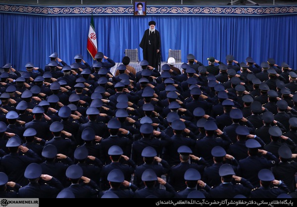 مرگ بر آمریکا یعنی مرگ بر ترامپ و جان بولتون و پمپئو/ ما با ملت آمریکا کاری نداریم/ این مرگ بر آمریکا از دهان ملت ایران نخواهد افتاد/ به اروپایی‌ها اعتماد نکنید 