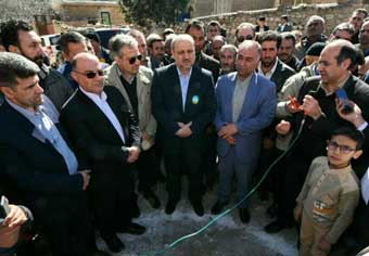 کلنگ زنی کارخانه آرد 100 هزار تنی در آزادشهر / آغاز عملیات اجرایی گازرسانی به ۸ روستای بخش چشمه ساران