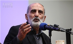 شریعتمداری: آقای زنگنه چرا رئیس جمهور را متهم اصلی پرونده کرسنت معرفی می‌کنید