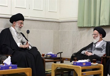 ماجرای درگیری آیت‌الله خامنه‌ای با یک کماندو/ روایت دیدار با فرزند رهبر انقلاب در ایستگاه راه آهن