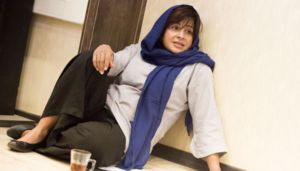 ترویج بی بندو باری در تئاتر همچنان بیداد می‌کند!