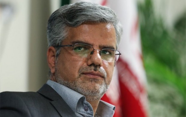 محمود صادقی: روحانی باید سعه‌صدر بیشتری در مواجهه با منتقدان داشته باشد