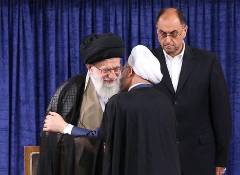 درسهایی از مراسم تنفیذ حکم ریاست جمهوری دوازدهم/ میلی به استقرار آرامش و سالم سازی جامعه در تیم روحانی هست؟ 