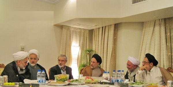 آخه این همه بی تفاوتی  موسسه تنظیم و نشر آثار امام خمینی تا کی؟ / پاتوق گردانندگان اصلی فتنه 88 / بزرگترین شرکت اقتصادی وابسته به آستان امام(ره) در دستان خانواده انصاری­ها/ تخریب چهره امام در دوران اصلاحات
