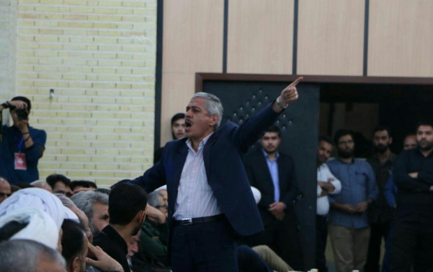 اقدام تامل‌برانگیز یک نماینده در حضور خانواده شهید حججی +تصاویر