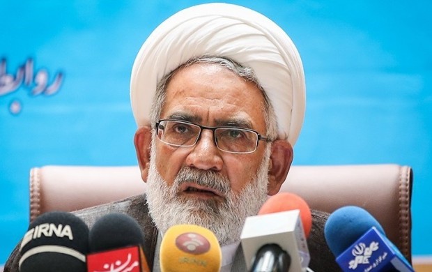 واکنش دادستان کل کشور به اظهارات احمدی نژاد/ آقایی که کلکسیون قانون‌گریزی دارد دم از حقوق مردم می‌زند/ شناسنامه او از مقابله با رهبری مشحون است