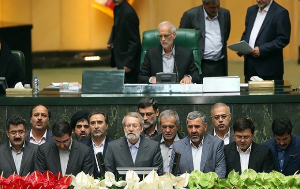 مجلس از وضعیت نمایندگان گزارش دهد!/ امضای کم در تقدیر از سردار سلیمانی!!