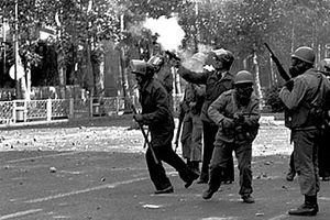 حمله ارتش به داروخانههای قزوین! +عکس