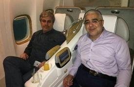  دسته گل دیگر فراکسیونِ امید؛ بخوانید / بعدا نگویند چرا نماینده دزد شد/ *می‌گویند برای اسلام کار کن! تا کی؟/ *کشور خیلی داره بد میشه