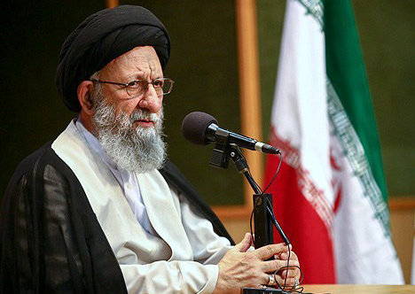  آیت الله نورمفیدی : آنهایی که شعارهای ساختارشکنانه می دهند از سر بی دردی است / این جریان از بیرون هدایت می شود / جوانان عزیز استان در این جریان قرار نگیرند