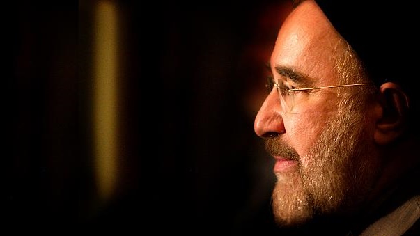 خاتمی 12 دی: عناصر آشوبگر .../ خاتمی 26 دی: فاجعه است اگر بگوییم آشوبگر....! 