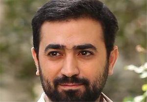 پدر و مادر یامین پور هم در خانه محبوس شدند