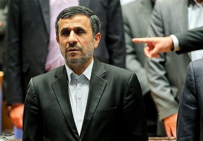 حرف‌های ما در احمدی‌نژاد اثر ندارد / احمدی‌نژاد بداند ملت ایران با کسی عقد اخوت نبسته‌است