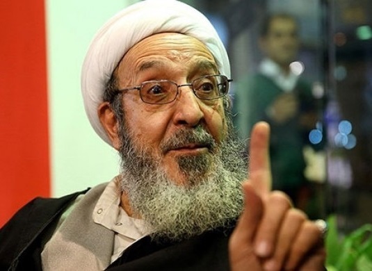 هادی غفاری: ما موظفیم به «دختران خیابان انقلاب» رادیو و تلویزیون بدهیم