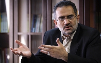 باید ترمز واردات بی‌رویه و محصولات چینی به کشور را بکشیم/ چرا باید در کشور ما که هر خانم خانه‌داری می‌تواند مربا تولید کند، مربا از خارج وارد شود؟ 