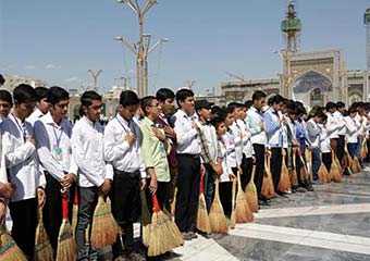 80 نوجوان گلستانی خادمیار حرم رضوی شدند
