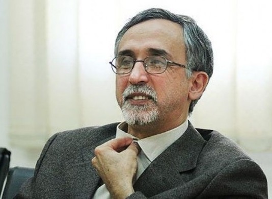 مشاور خاتمی: می‌دانستیم بی‌برنامگی دولت موجب بحران اقتصادی می‌شود/ نزدیکان خاتمی اینگونه به مردم خیانت می‌کنند