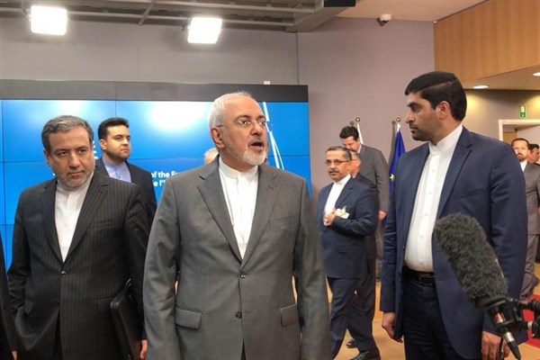 ظریف: گفتگوی خوبی با موگرینی داشتیم؛ آغاز کار برای رسیدن به تضمین‌ها