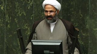 هشدار نماینده مشهد به دولت برای اجرای دقیق دستور رهبری/ صالحی در حال اجرای شوی جدی به نفع اروپائیهاست 